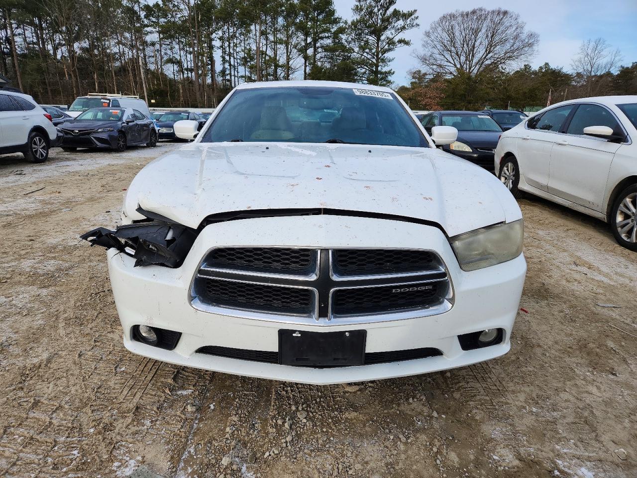 2011 DODGE CHARGER