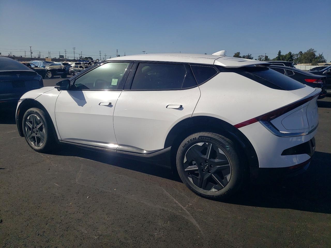 2025 KIA EV6