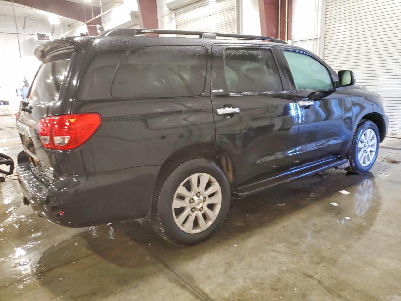 2008 TOYOTA Sequoia