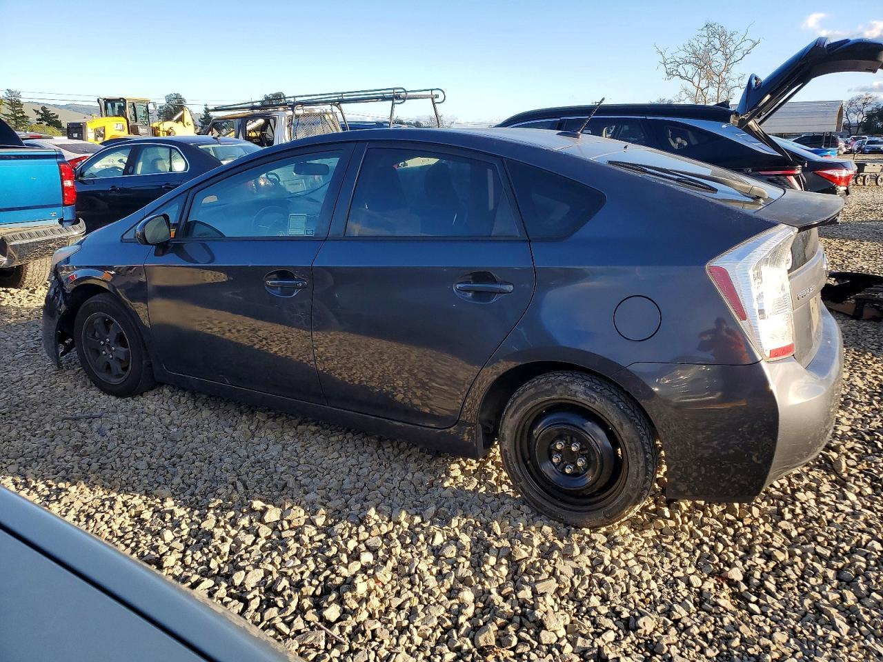 2011 TOYOTA PRIUS