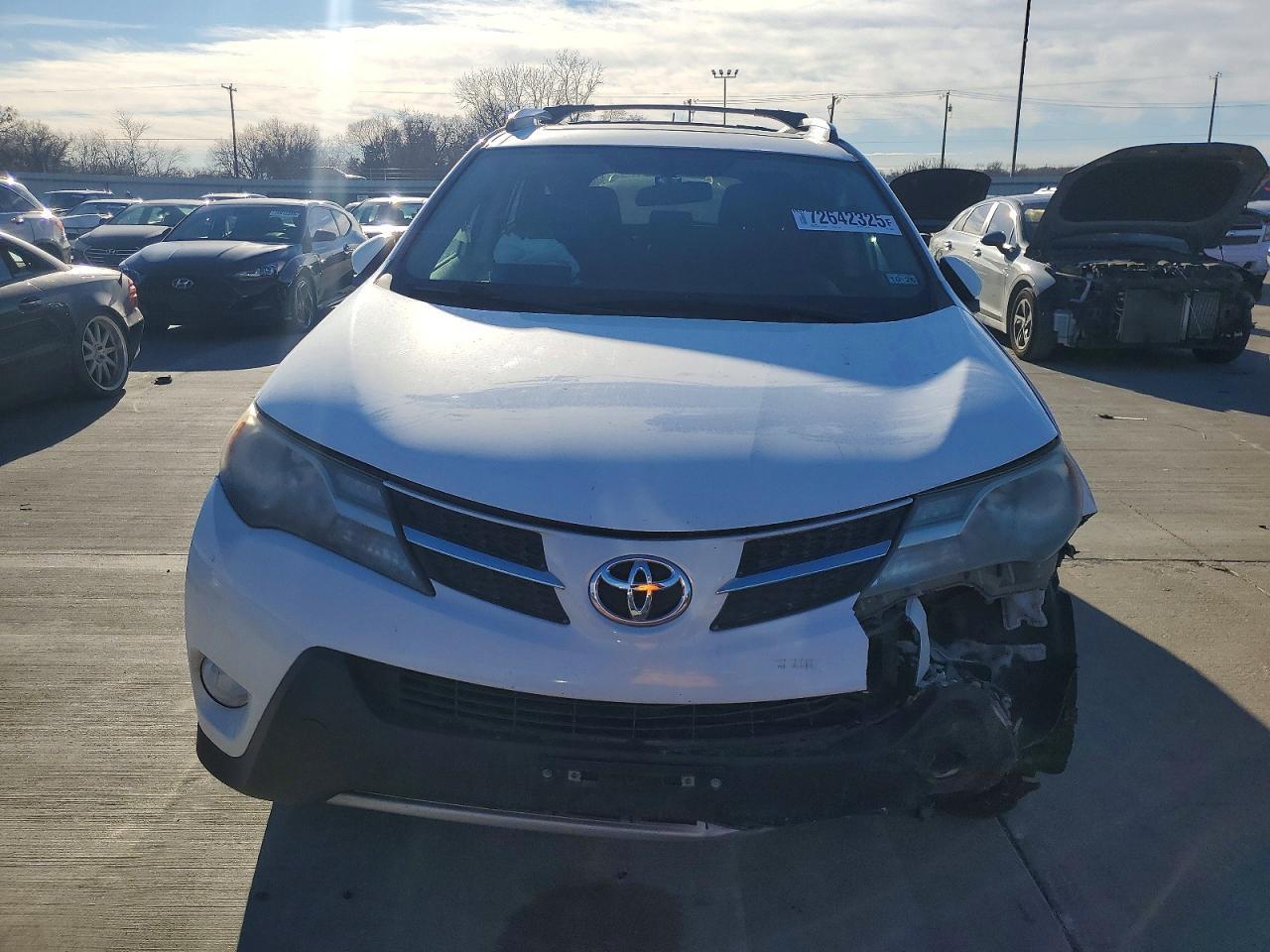 2015 TOYOTA RAV4