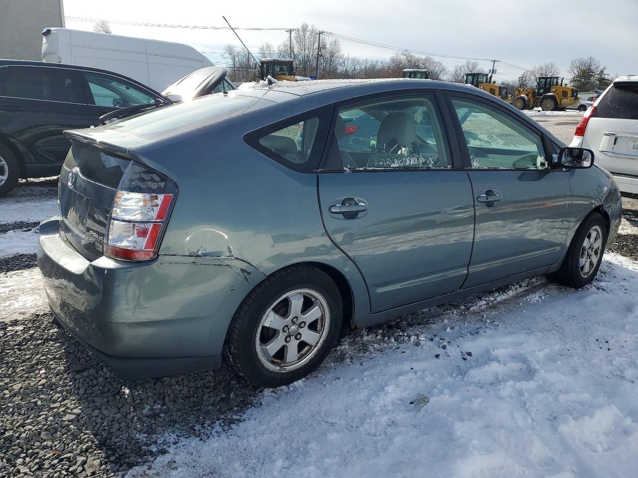 2004 TOYOTA PRIUS
