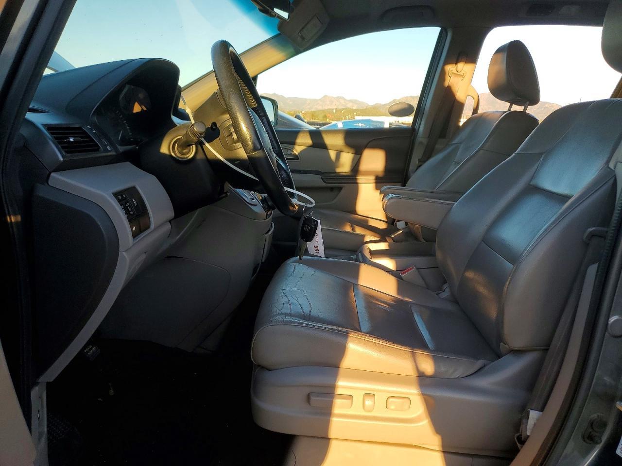 2011 HONDA ODYSSEY