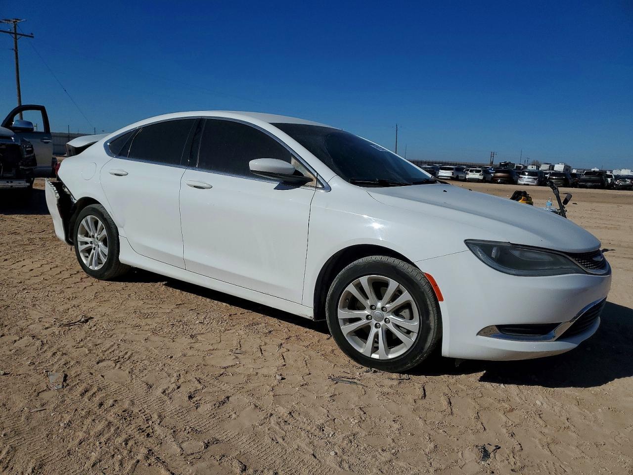 2016 CHRYSLER 200
