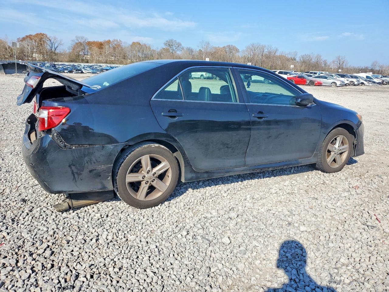 2014 TOYOTA CAMRY
