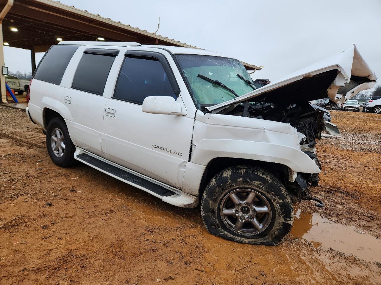 2000 CADILLAC ESCALADE