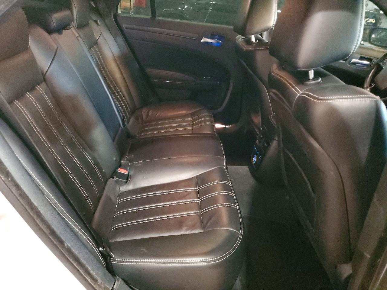 2012 CHRYSLER 300