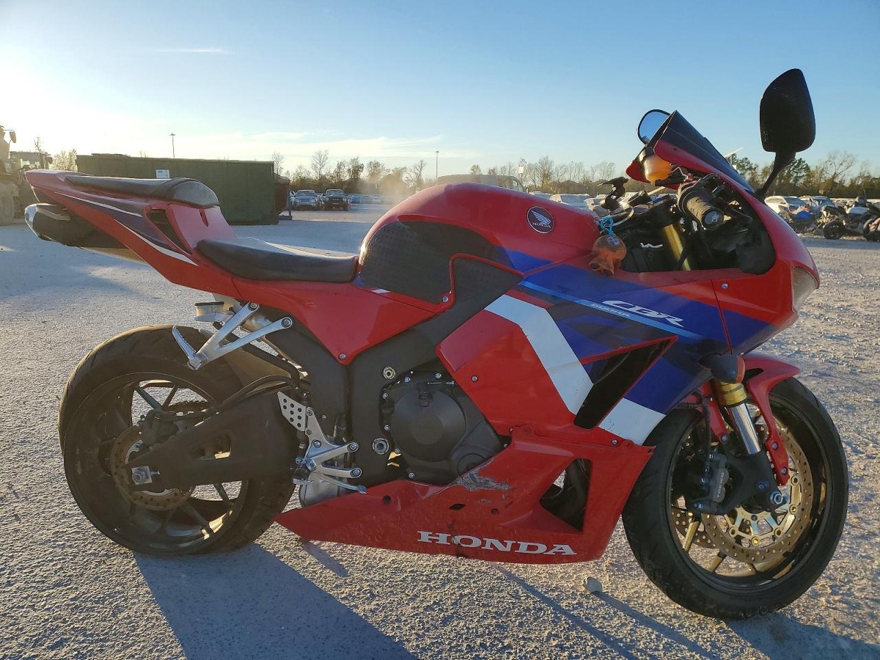 2022 HONDA Cbr600