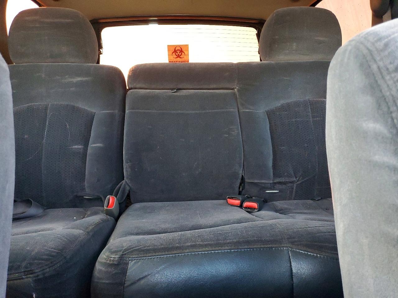 2002 CHEVROLET Tahoe