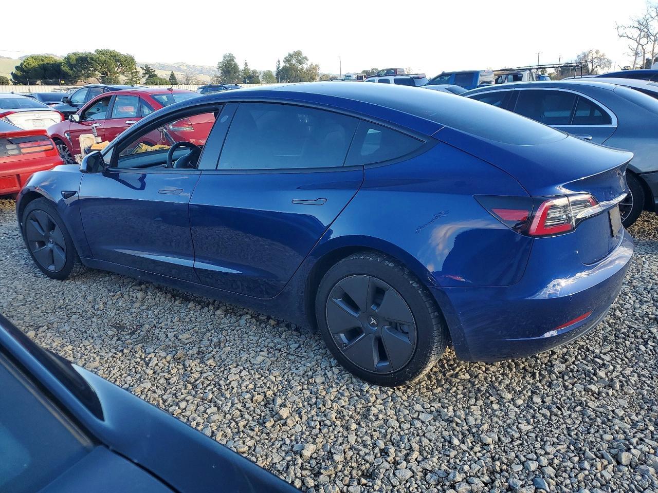 2022 TESLA MODEL 3