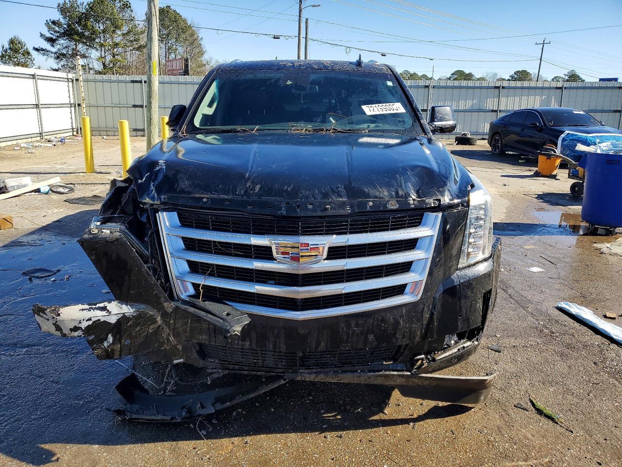 2017 CADILLAC ESCALADE