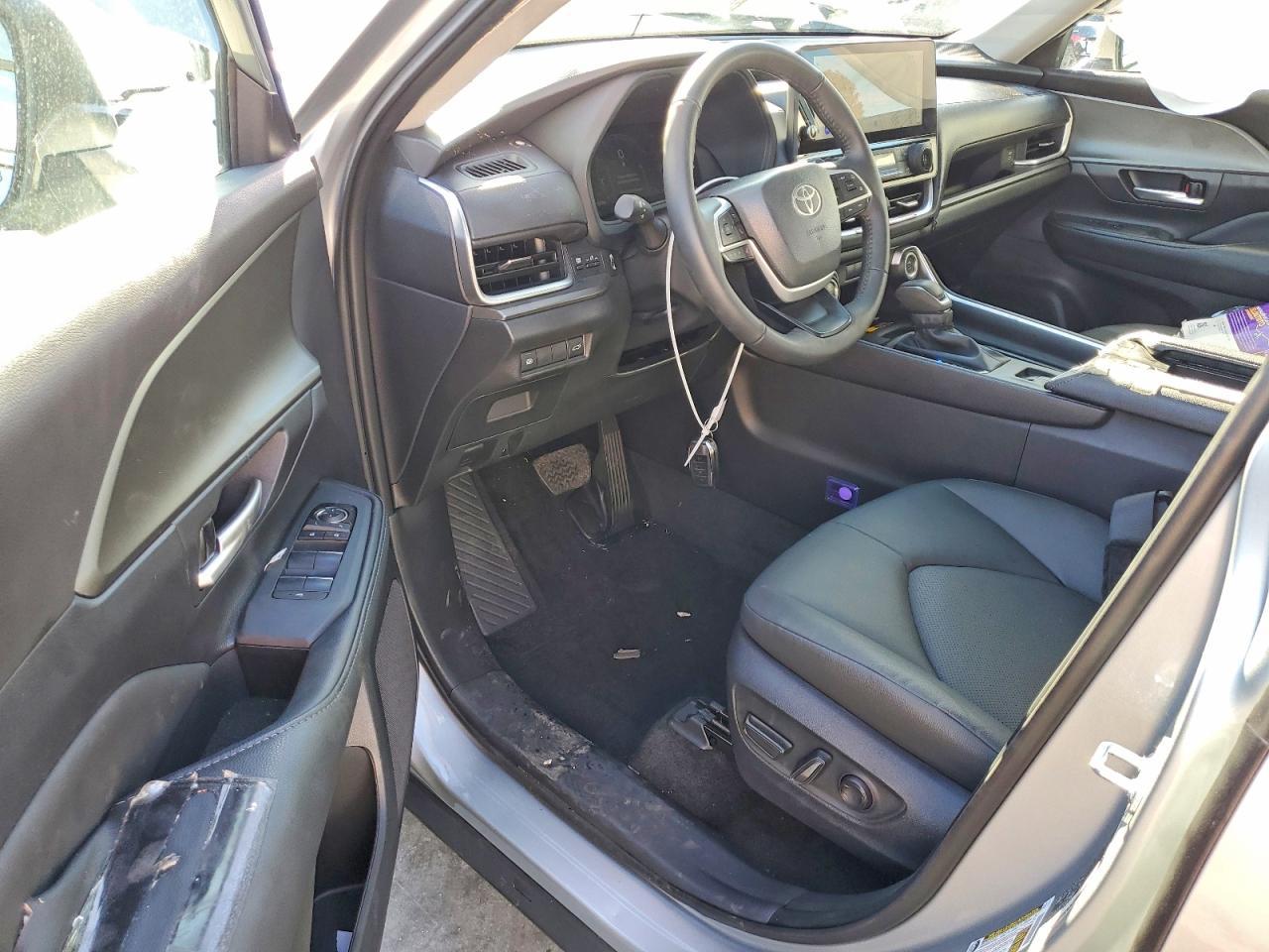 2025 TOYOTA HIGHLANDER