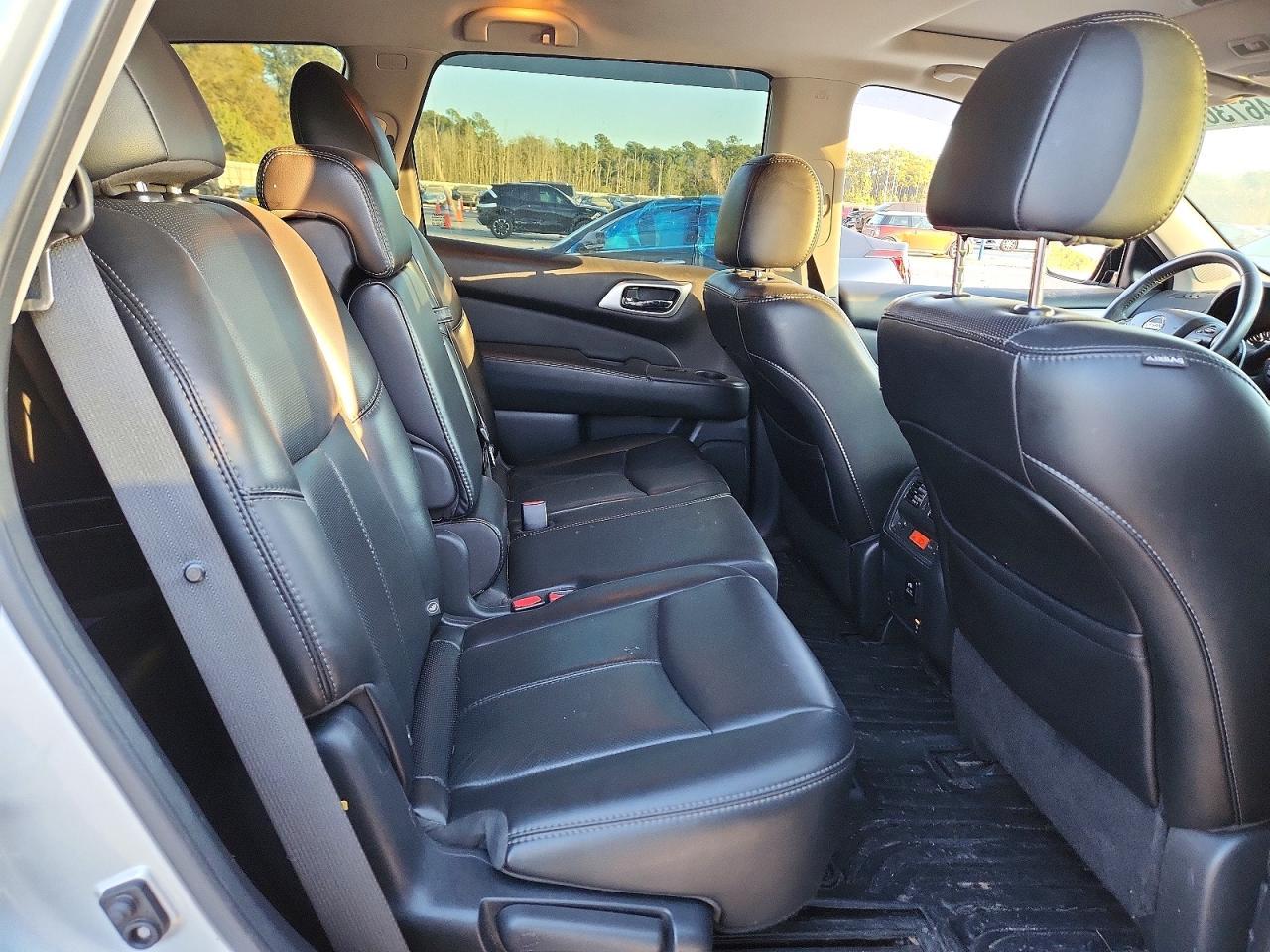 2017 NISSAN PATHFINDER