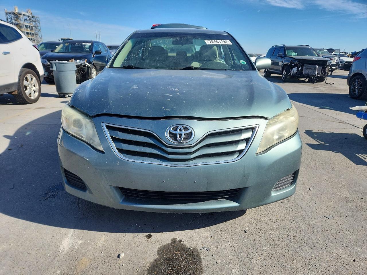 2011 TOYOTA CAMRY