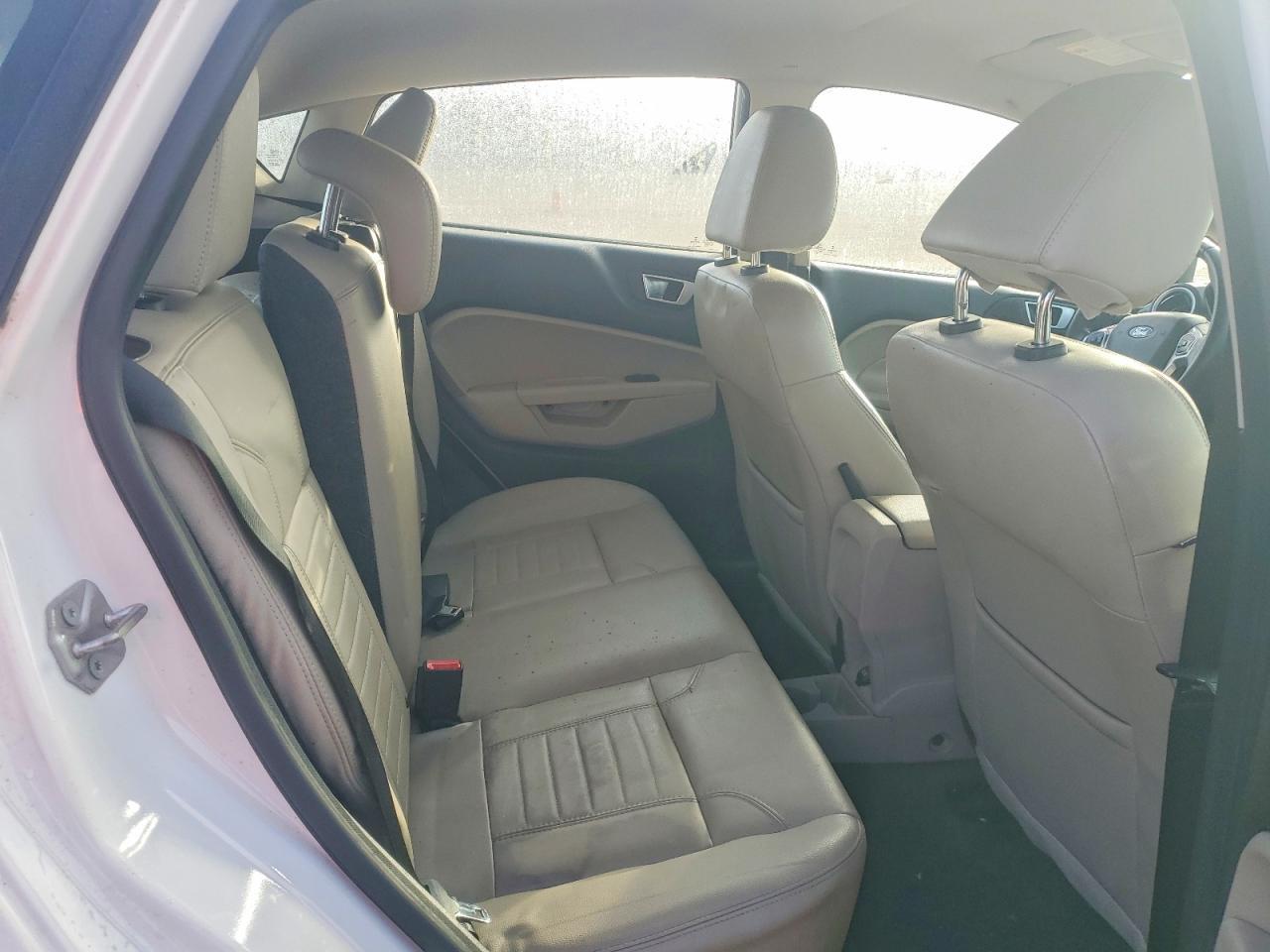 2015 FORD Fiesta