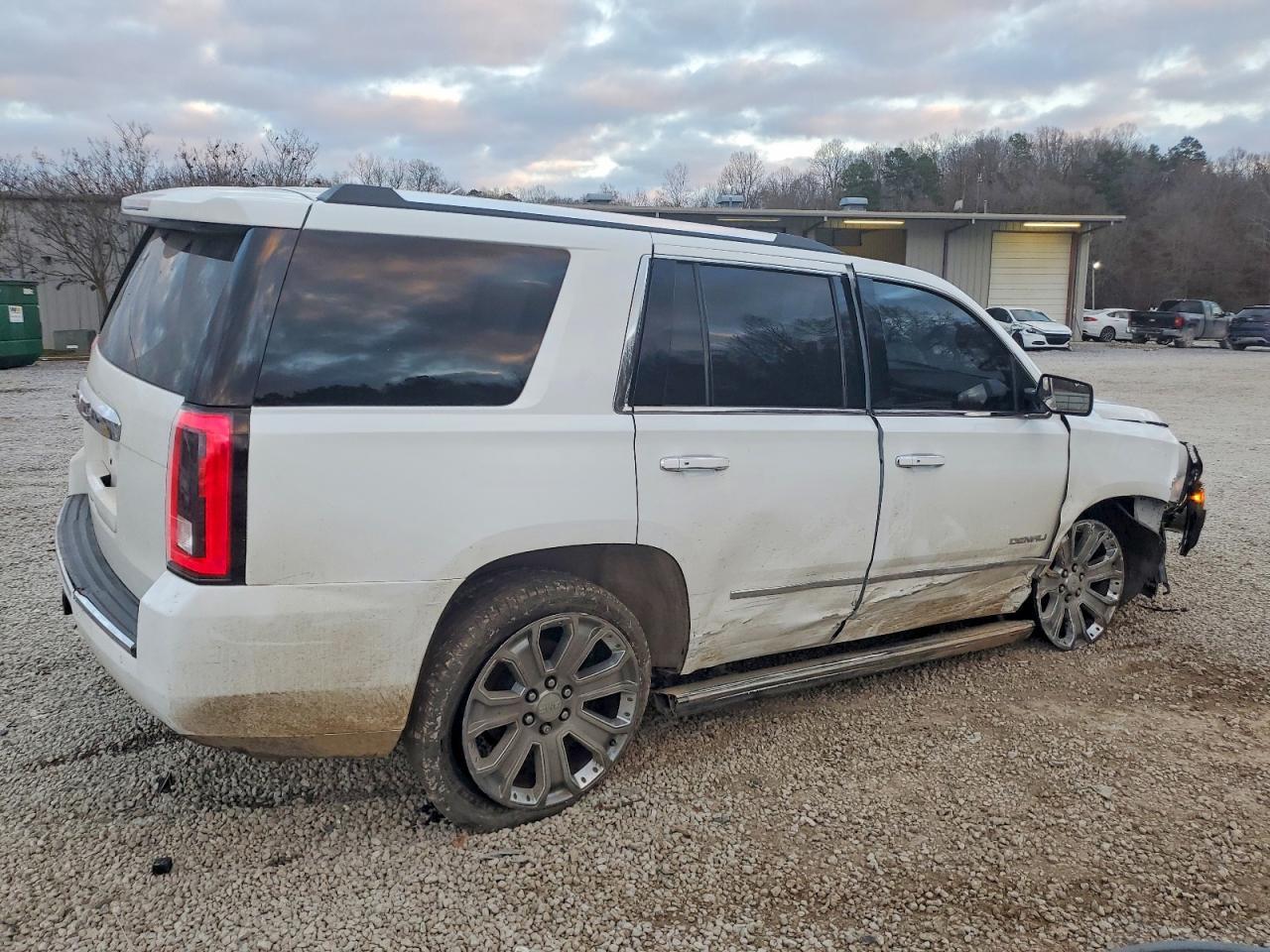 2016 GMC Yukon