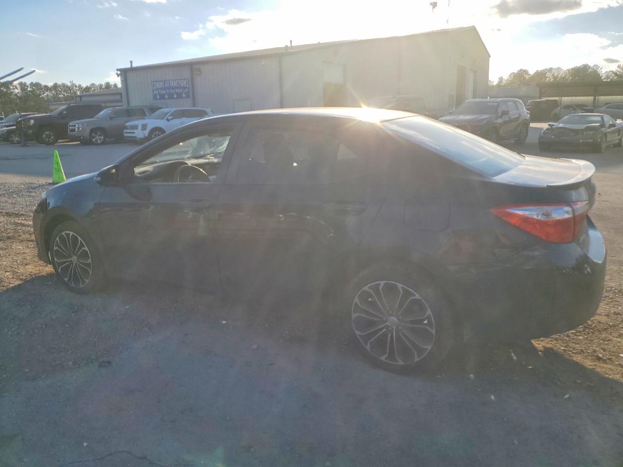 2016 TOYOTA COROLLA