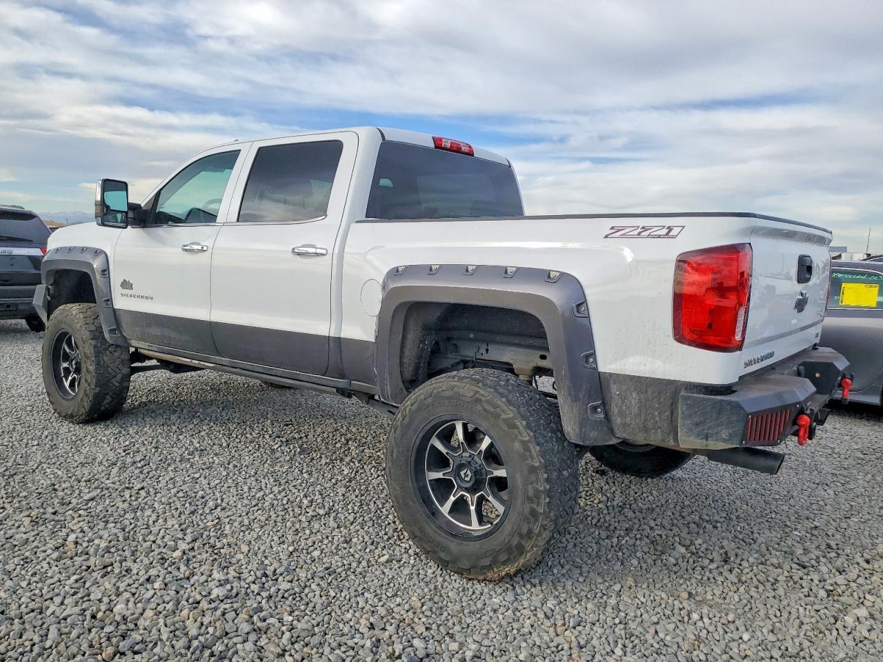 2017 CHEVROLET Silverado