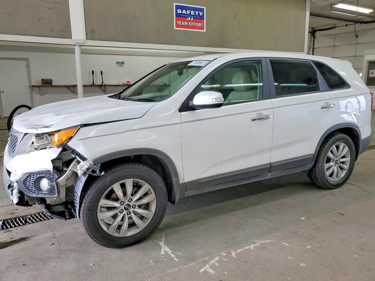 2011 KIA SORENTO