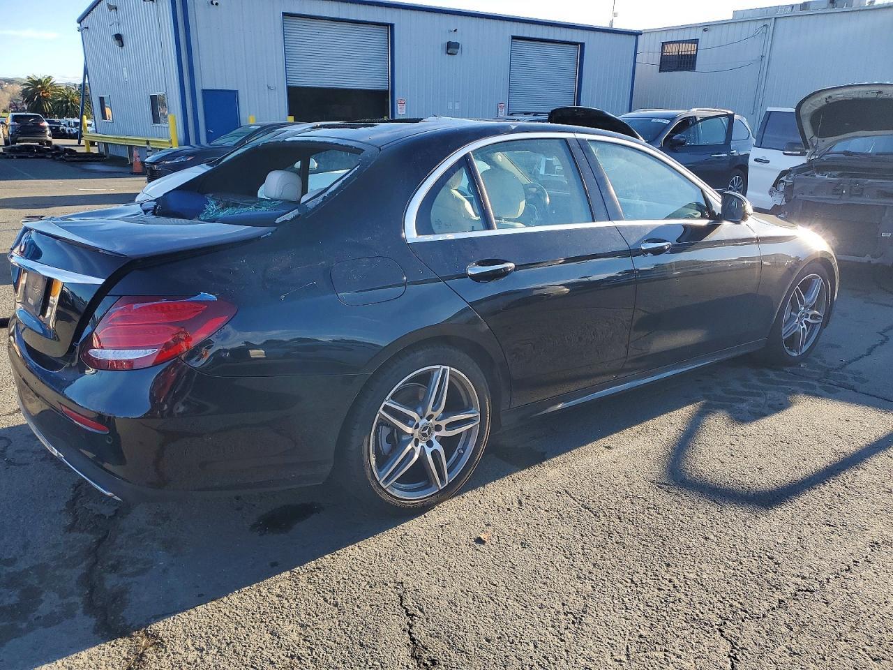 2020 MERCEDES-BENZ E-Class