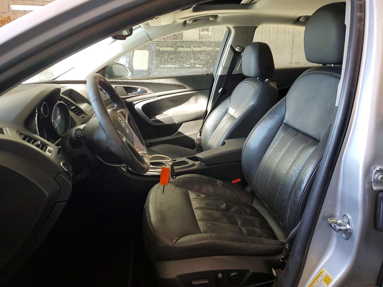 2011 BUICK Regal