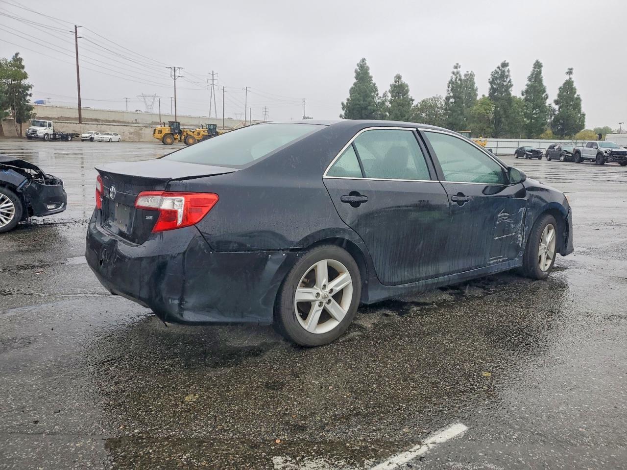 2014 TOYOTA CAMRY