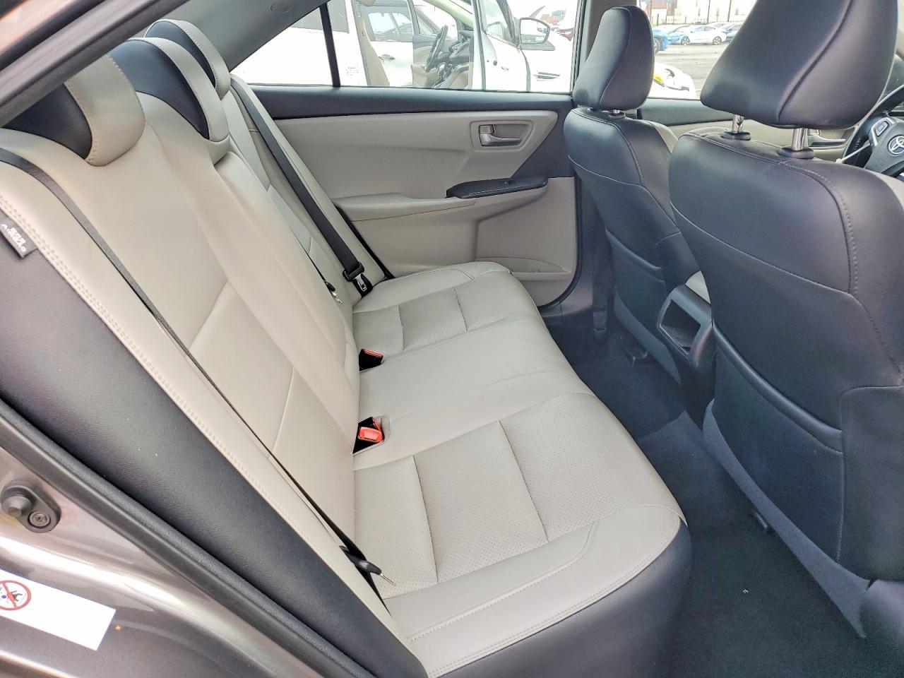 2017 TOYOTA CAMRY