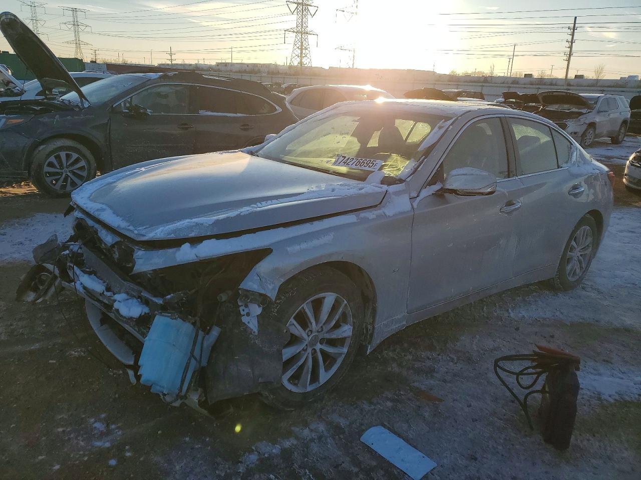 2015 INFINITI Q50