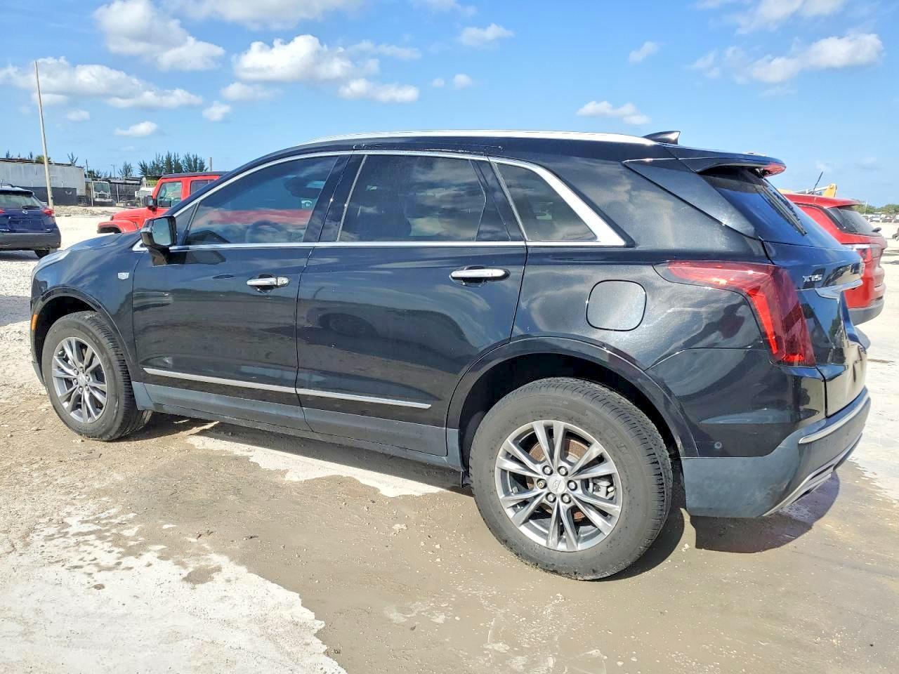 2021 CADILLAC XT5