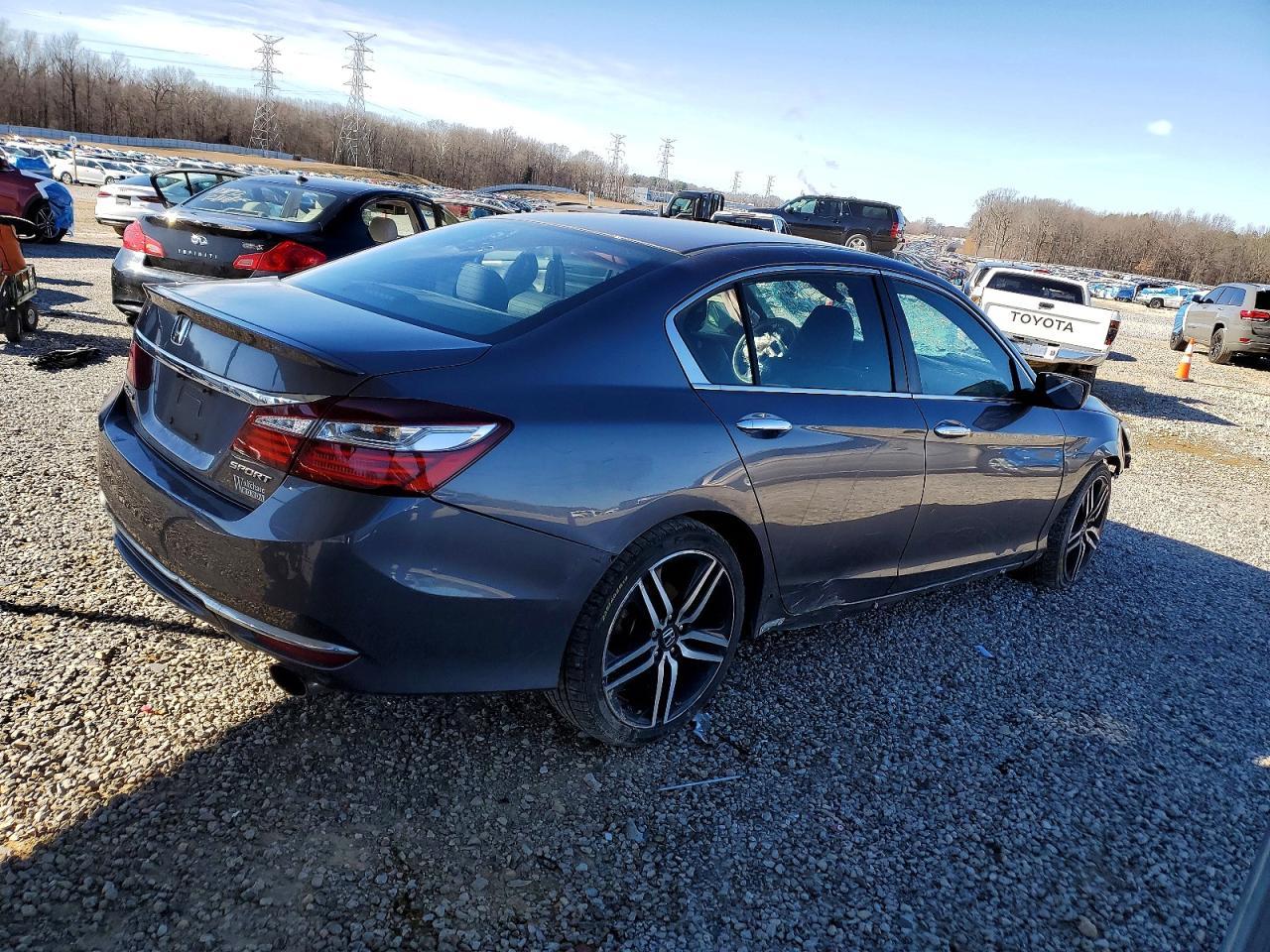 2017 HONDA ACCORD
