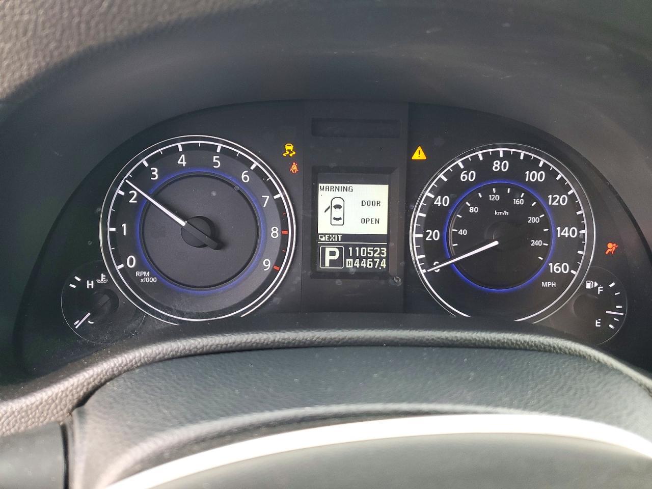 2011 INFINITI G37