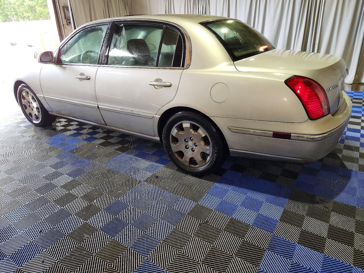 2008 KIA Amanti