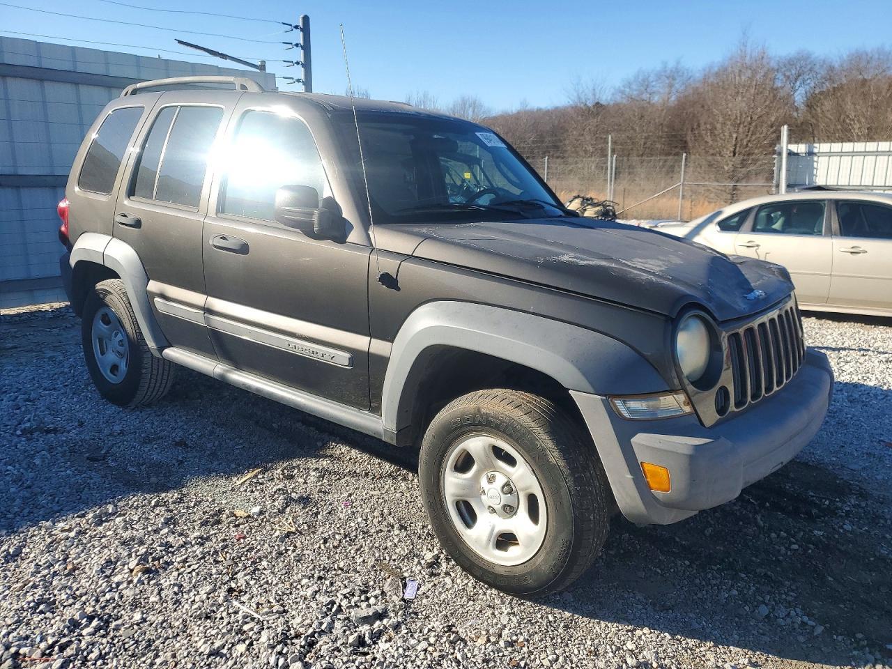 2005 JEEP Liberty