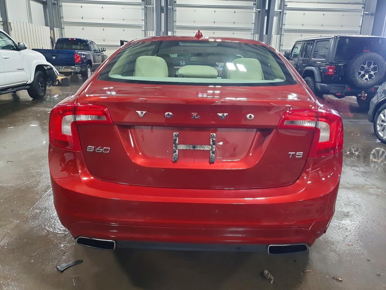 2014 VOLVO S60