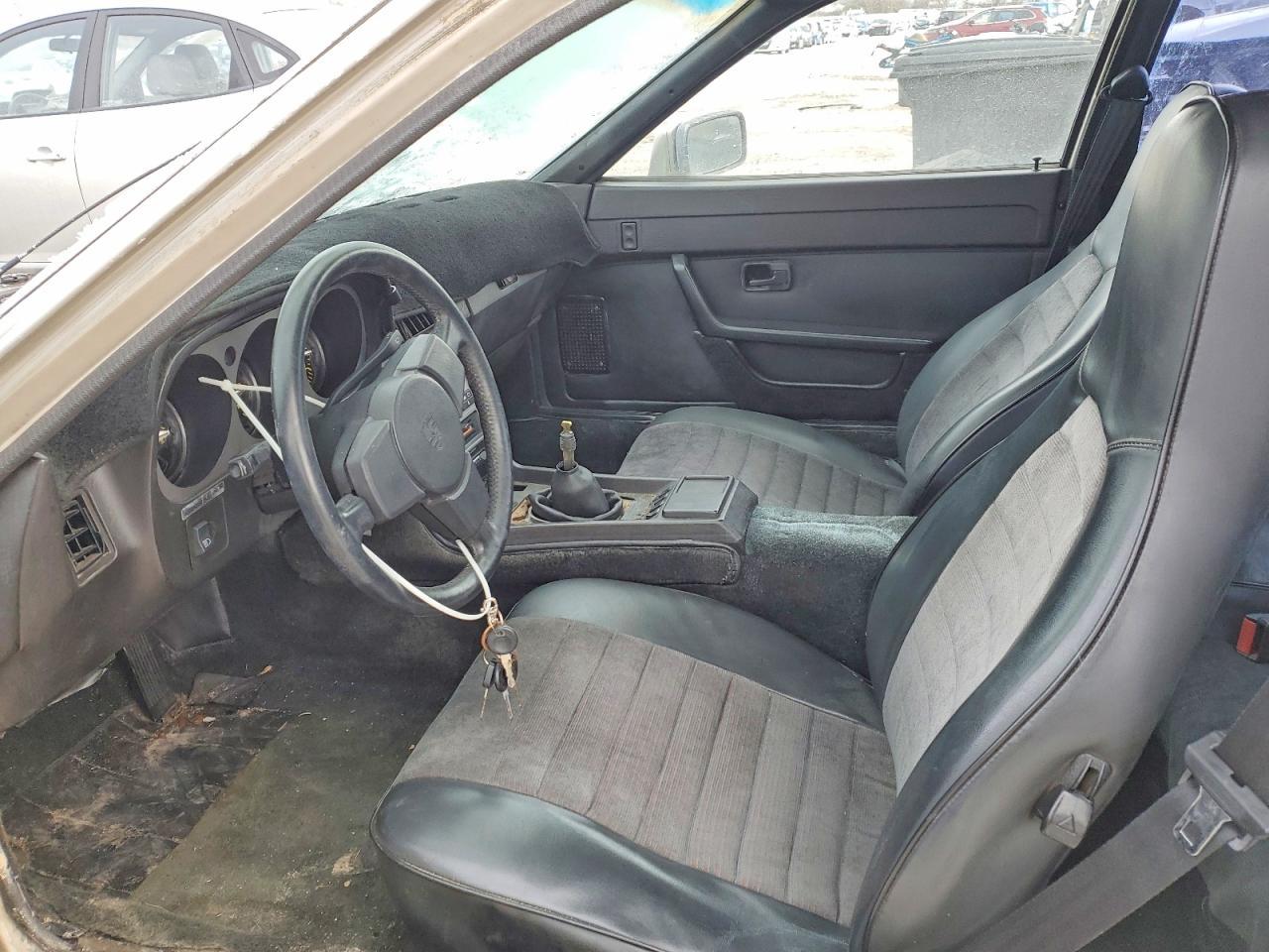 1984 PORSCHE 944