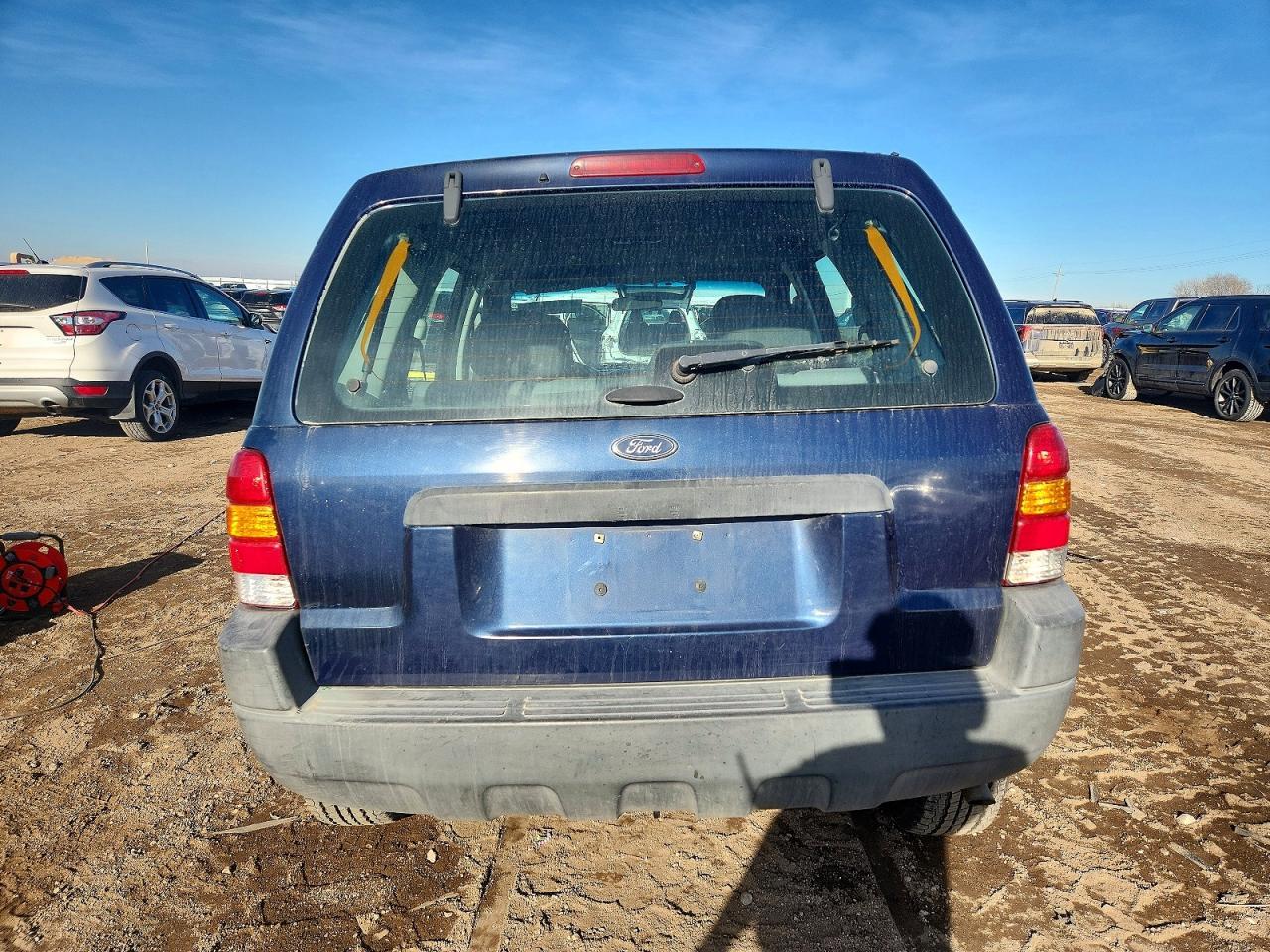 2004 FORD ESCAPE
