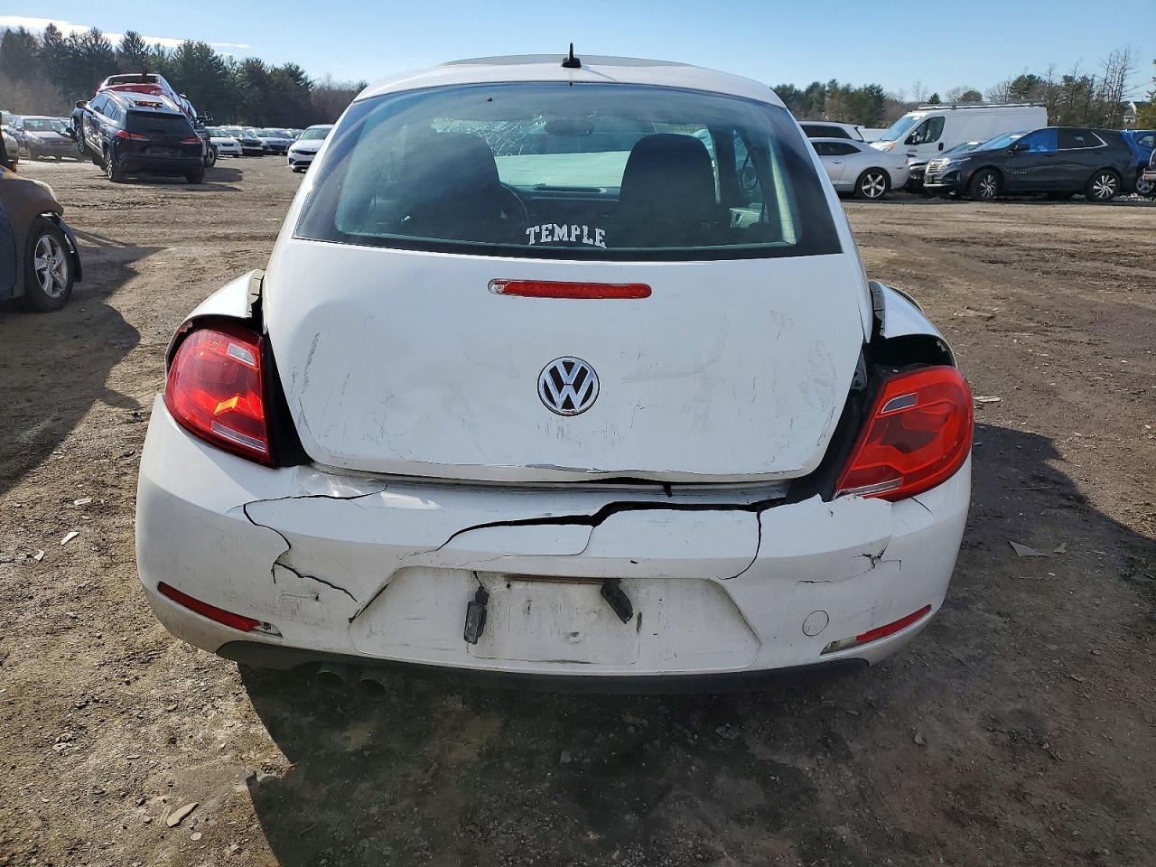 2012 VOLKSWAGEN Beetle