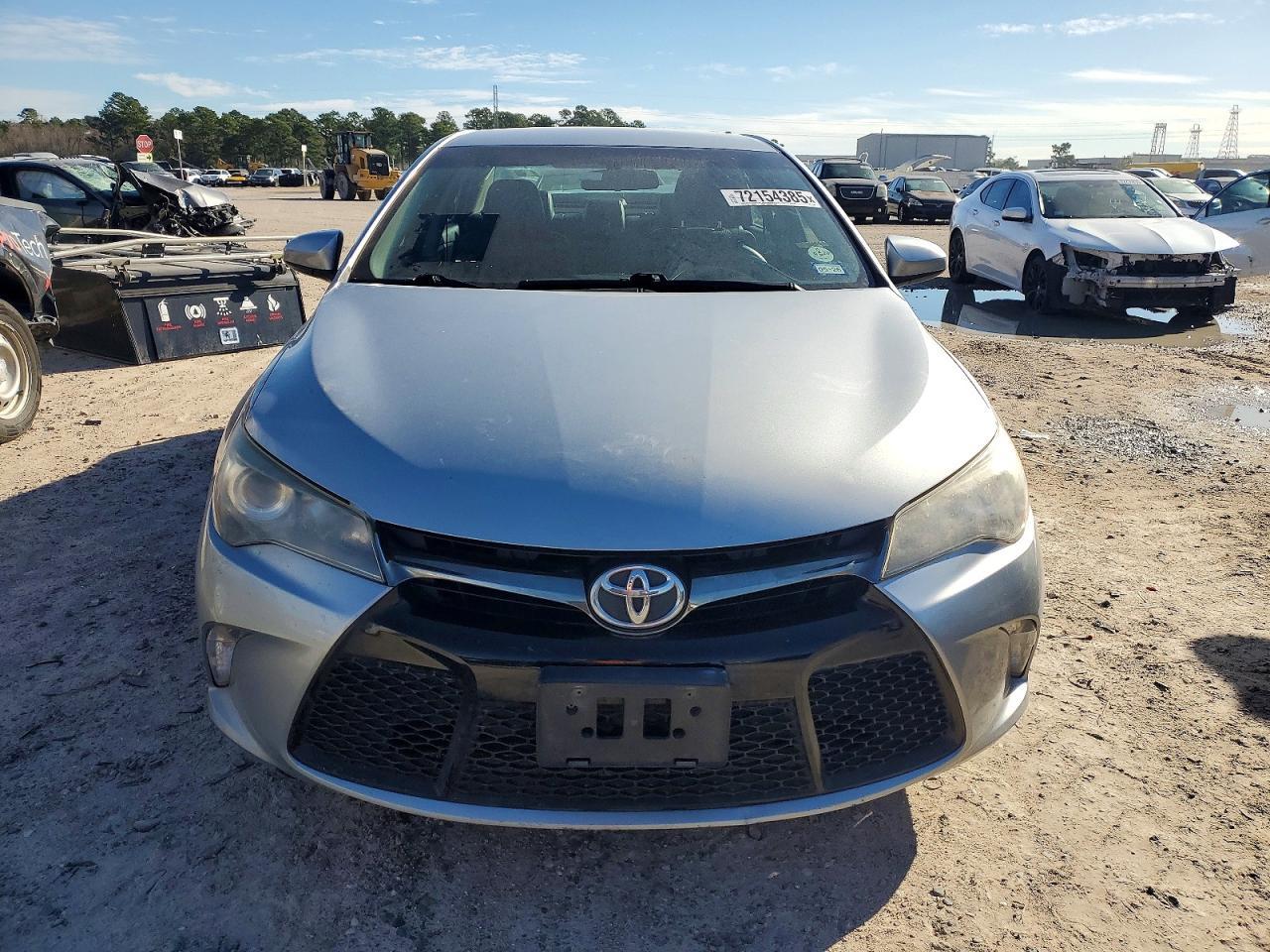 2017 TOYOTA CAMRY