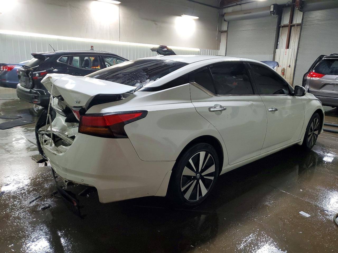 2021 NISSAN ALTIMA
