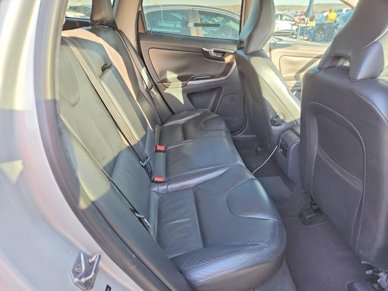 2014 VOLVO XC60