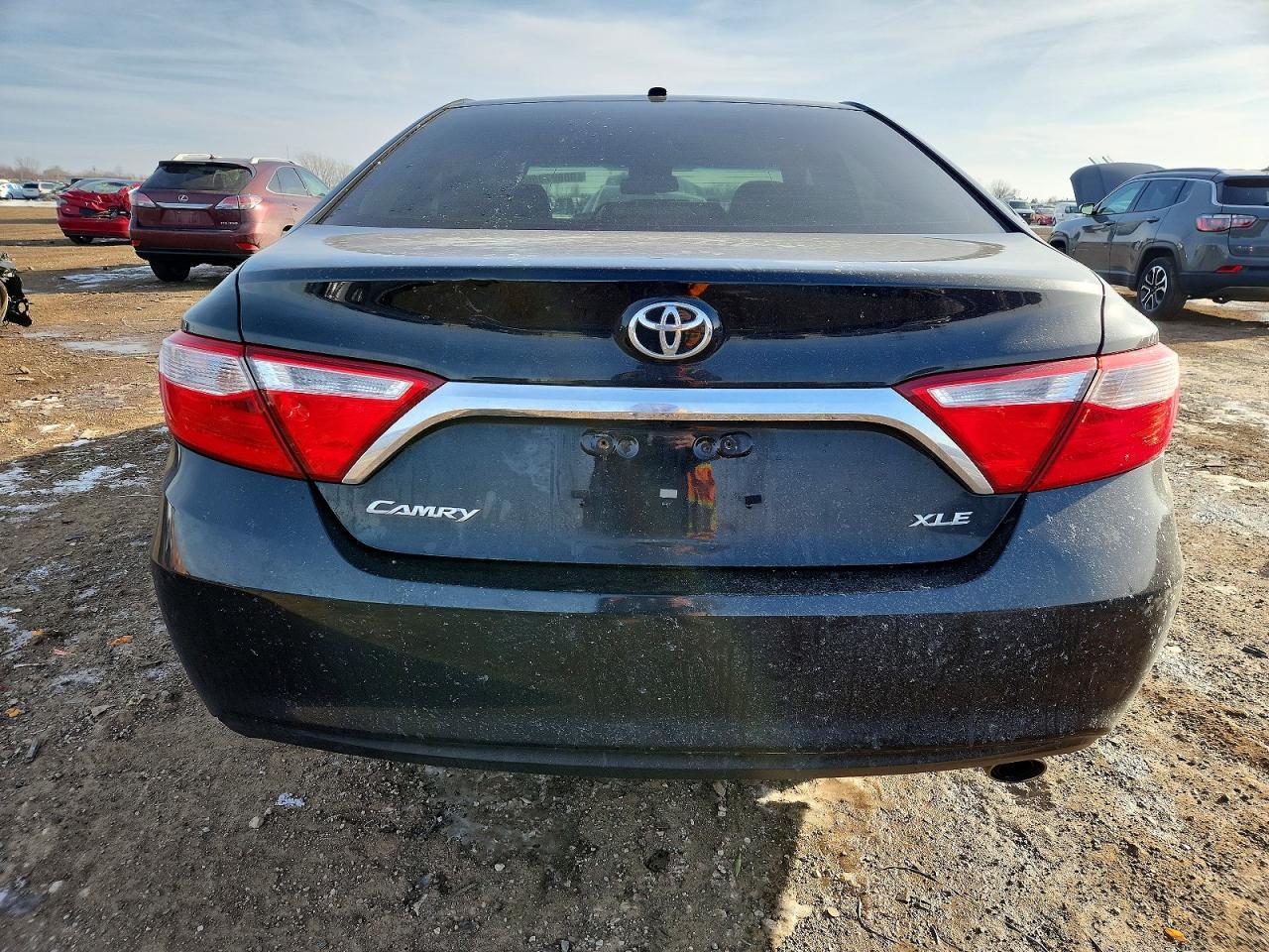 2017 TOYOTA CAMRY