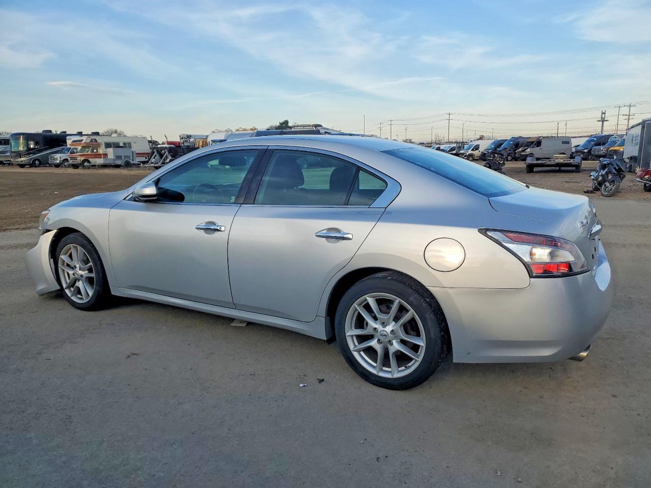 2014 NISSAN Maxima
