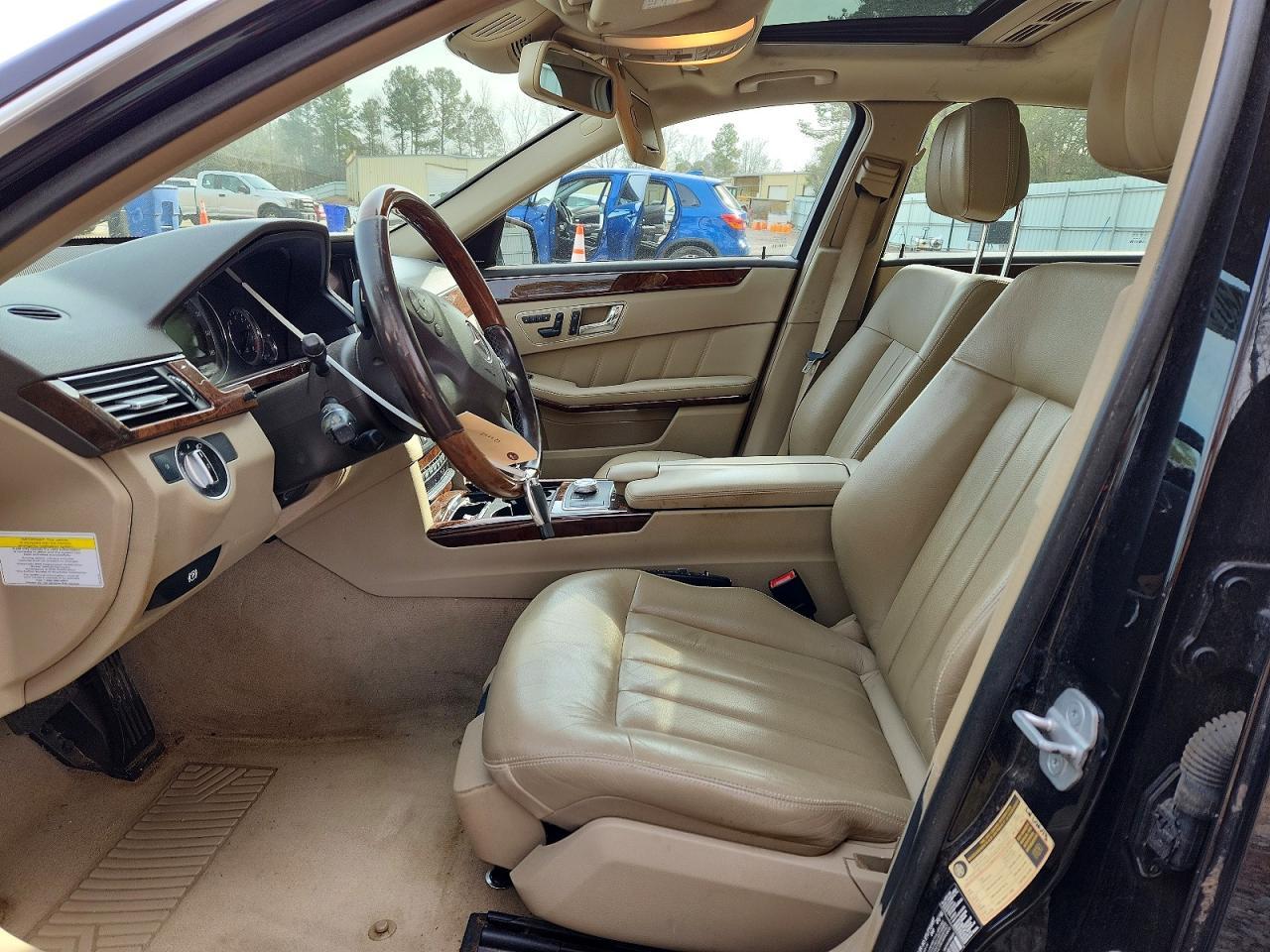 2011 MERCEDES-BENZ E-Class
