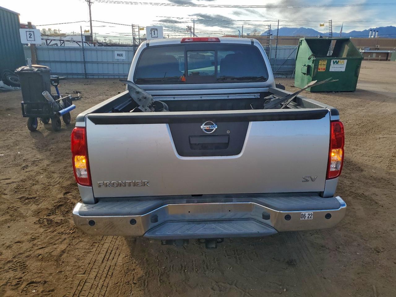2017 NISSAN Frontier