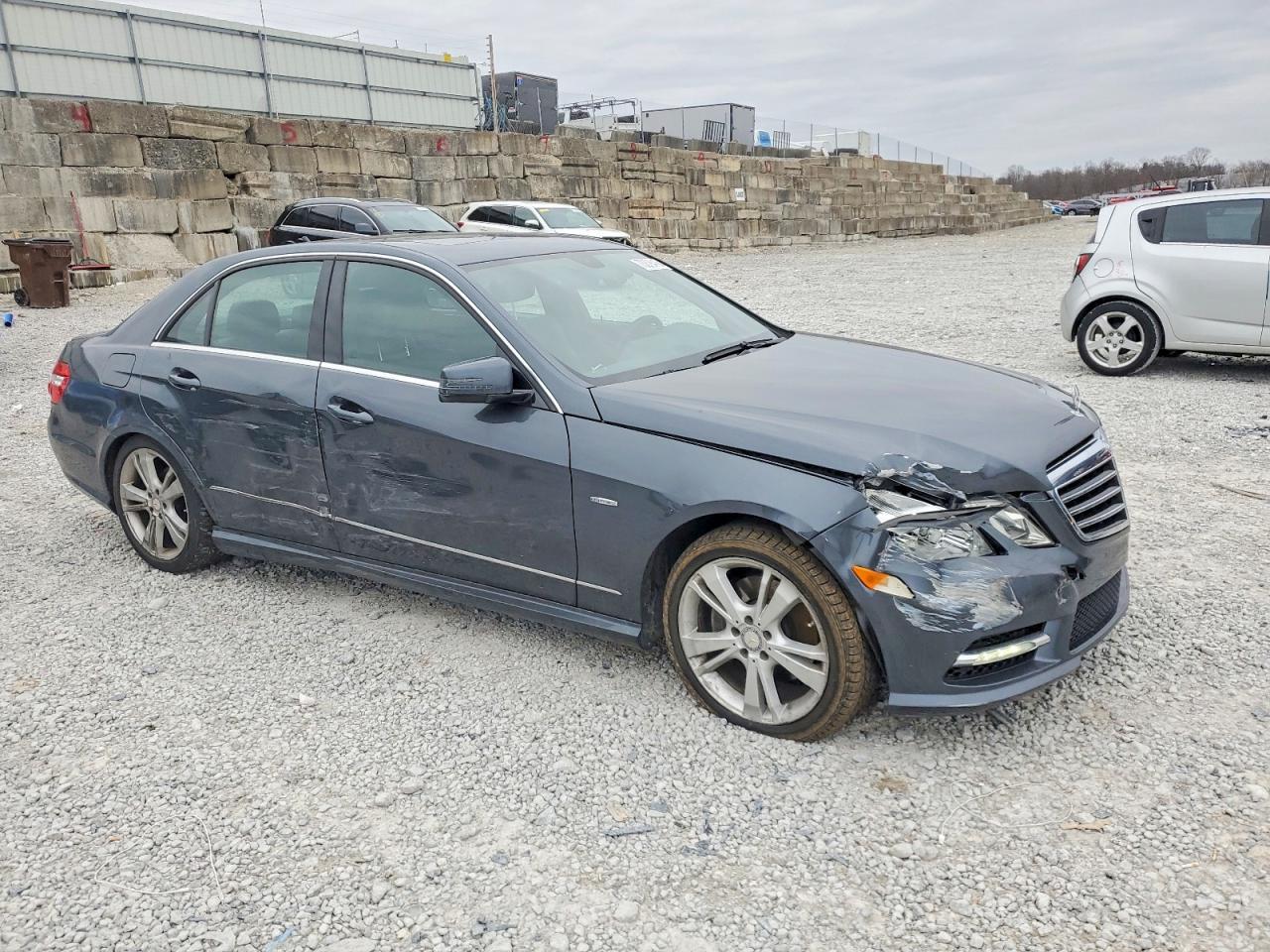 2012 MERCEDES-BENZ E-Class