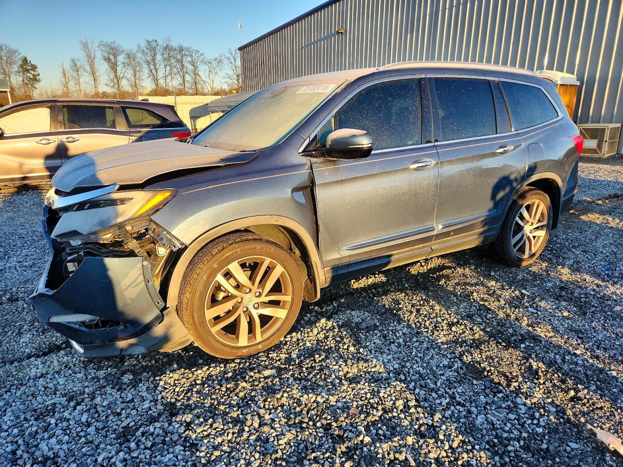 2017 HONDA PILOT