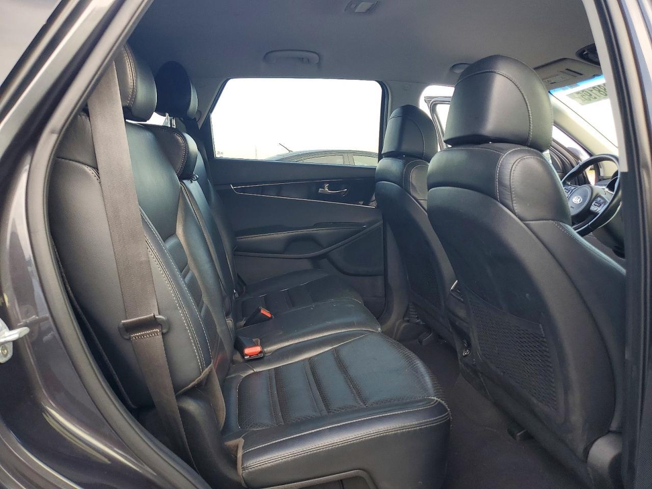 2017 KIA SORENTO