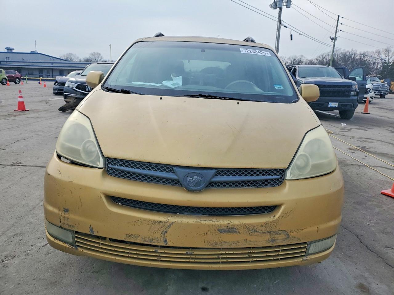 2005 TOYOTA SIENNA