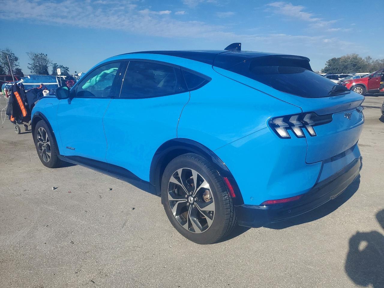2022 FORD Mustang Mach-E