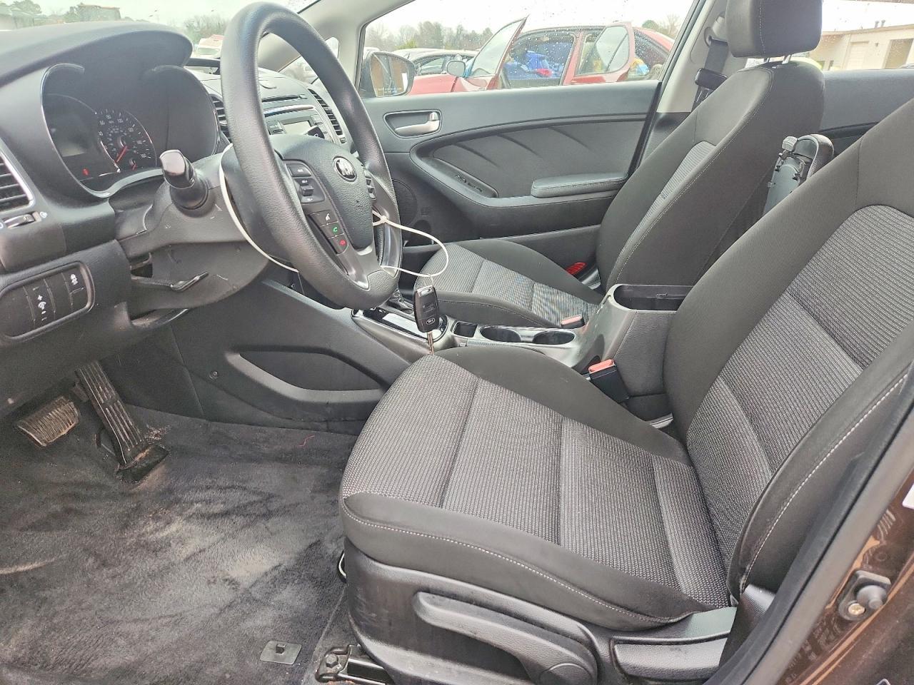 2017 KIA FORTE